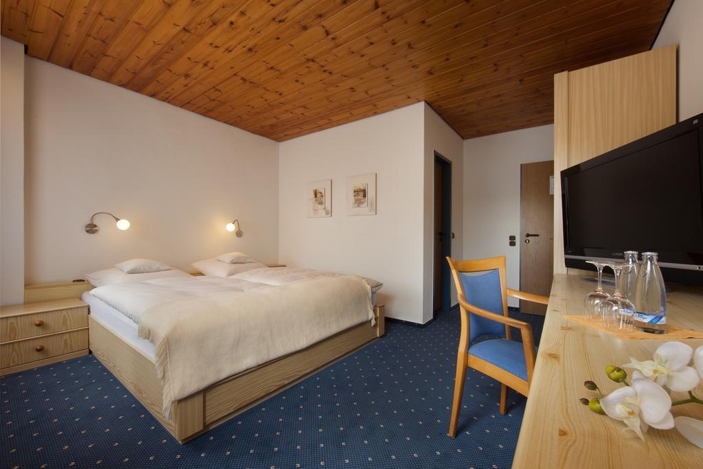 Hotel Amedieck Borchen Habitación foto